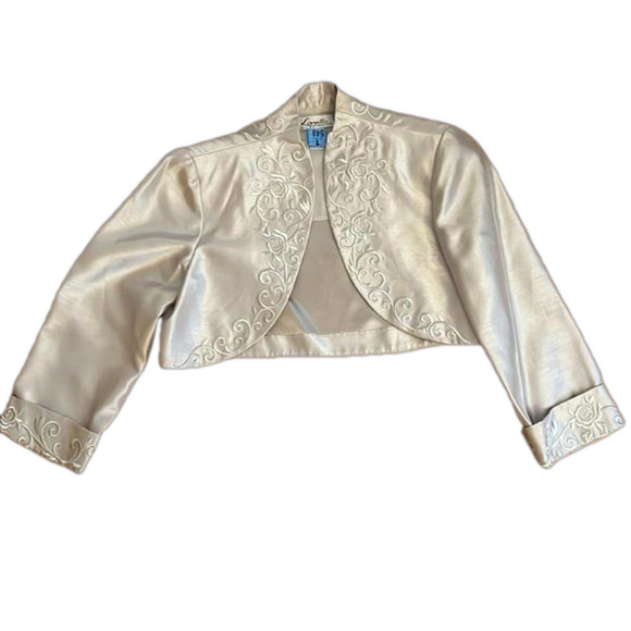 Lizzatti Collection Champagne Color sleeveless dress with cropped jacket. - Picture 2 of 4